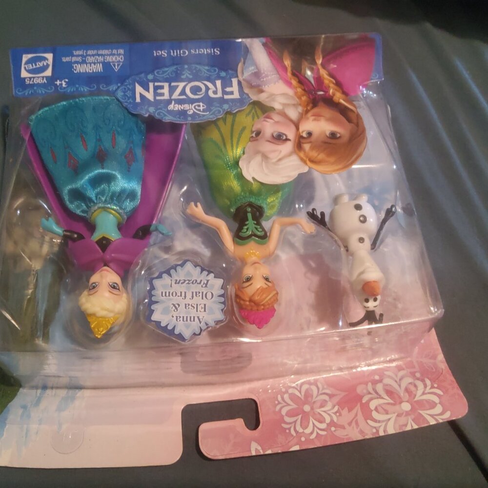 FROZEN SISTERS GIFT SET with OLAF BRAND NEW RETIRED - Picture 7 of 9